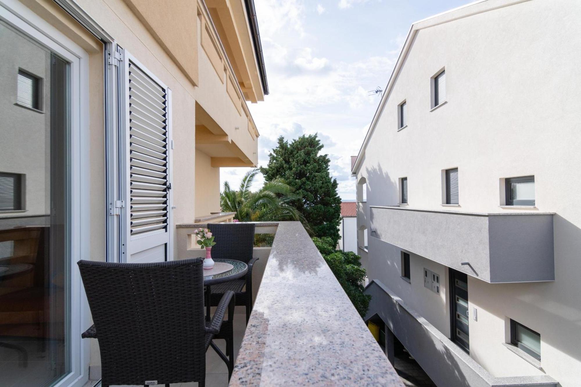 Apartments With A Parking Space Mandre, Pag - 18748 Kolan Zewnętrze zdjęcie